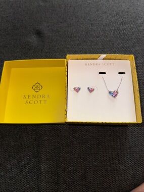 Kendra Scott Iridescent Pink & Blue Heart Necklace and Earrings
